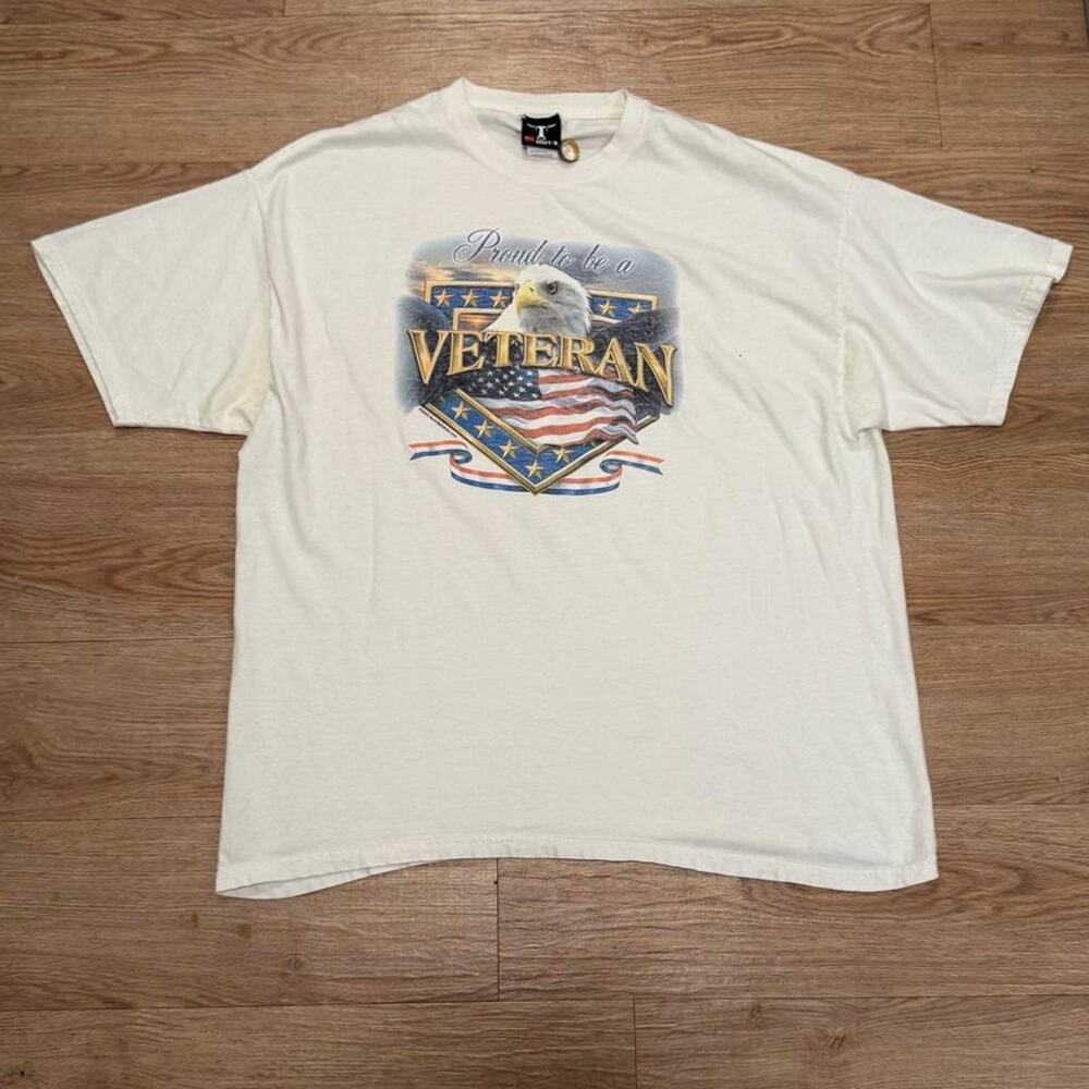 Vintage 2003 American veteran Hanes beefy t white shirt